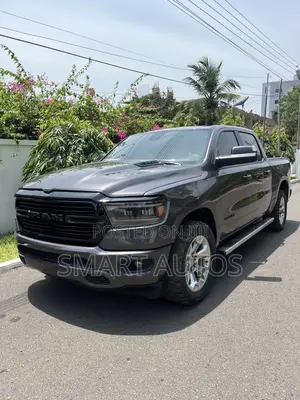 RAM 1500 Lone Star Crew Cab 6.3 ft SB 2023 Gray