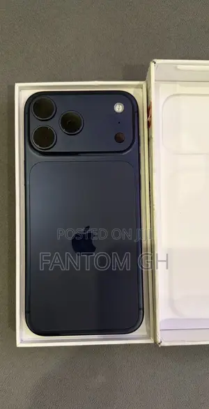 New Apple iPhone 17 Pro Max 256 GB Blue
