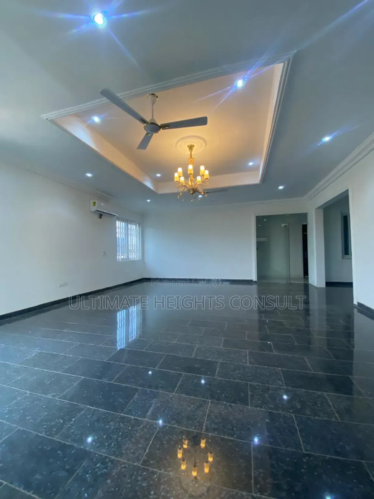 5bdrm Apartment in Abuom, Kwabenya for rent