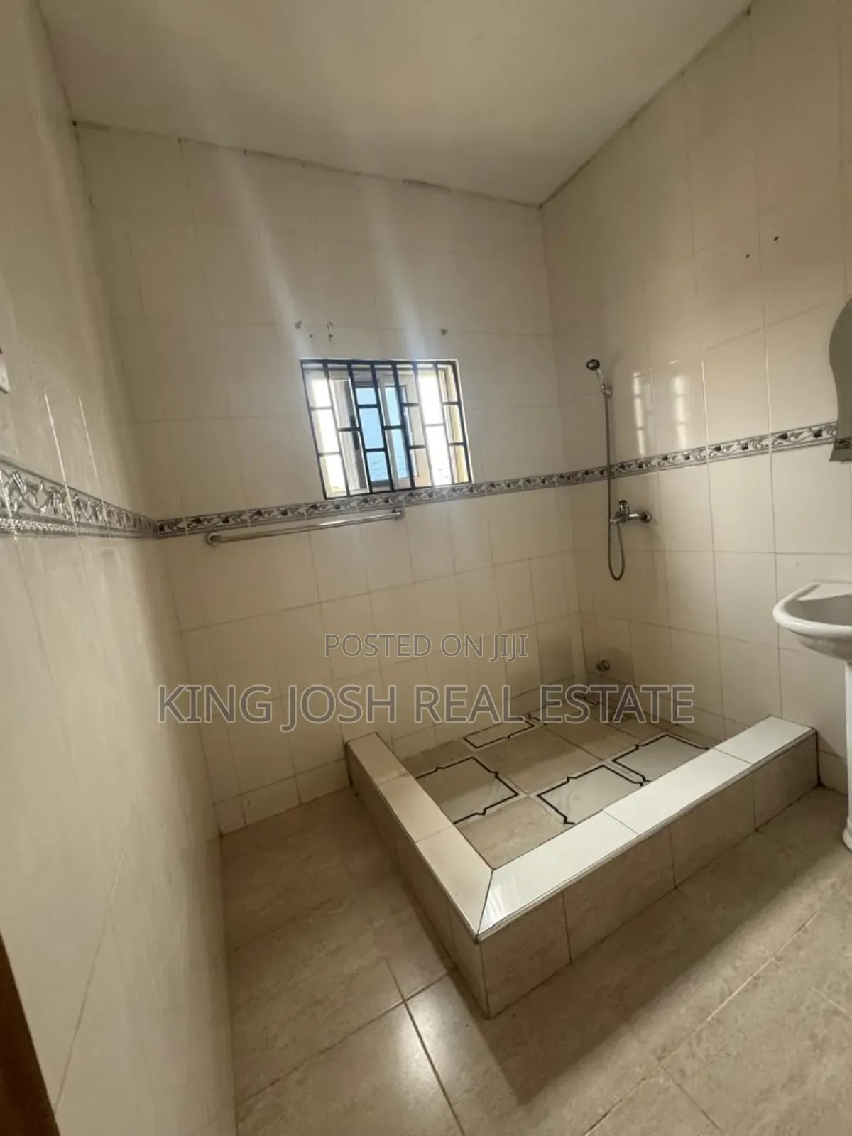 2bdrm Apartment in Spintex, Tema Metropolitan for rent
