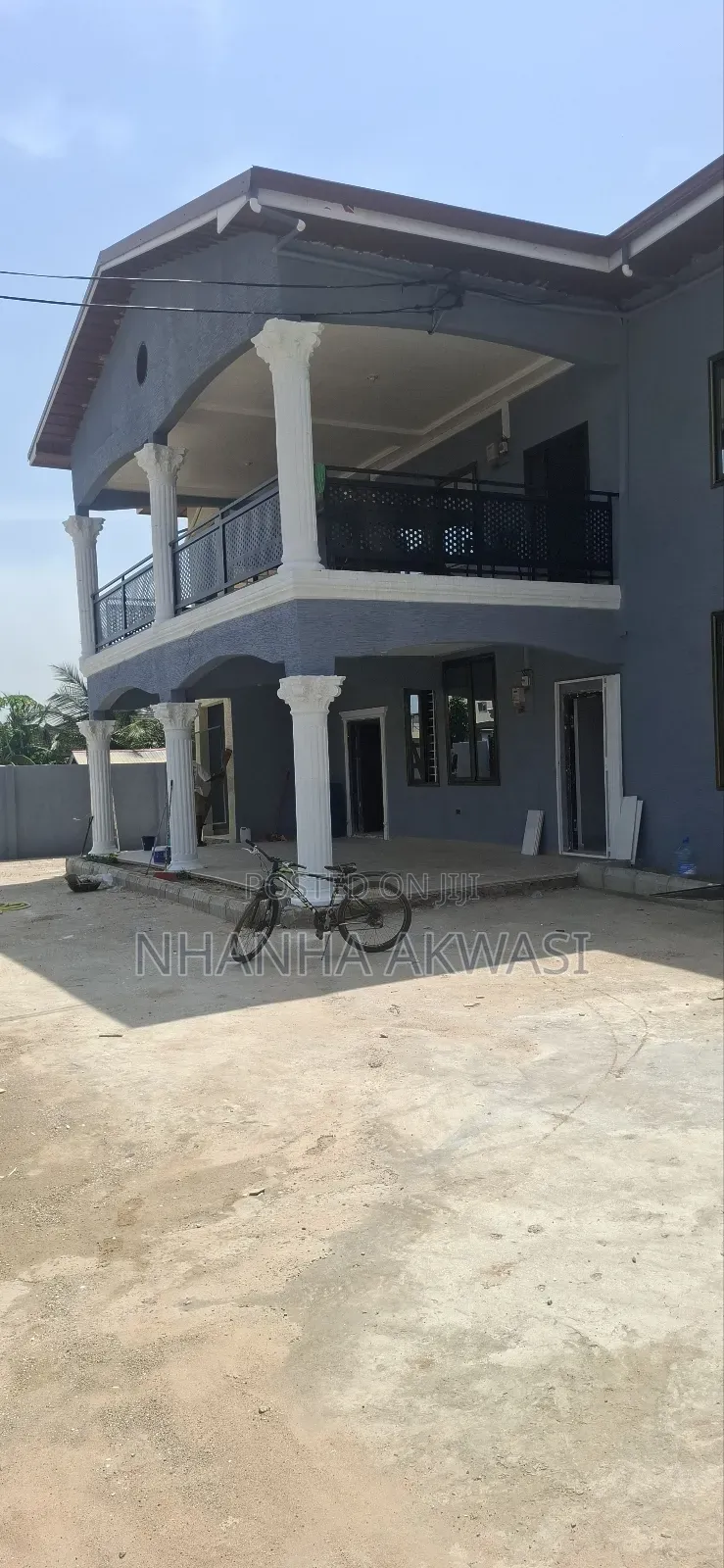 2bdrm Apartment in Klagon, Tema Metropolitan for rent