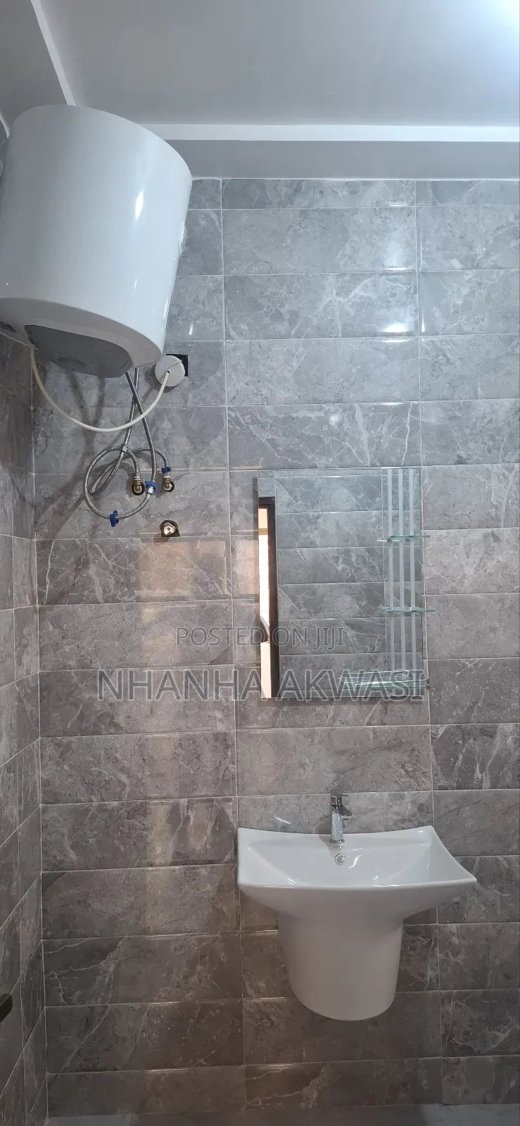 2bdrm Apartment in Klagon, Tema Metropolitan for rent