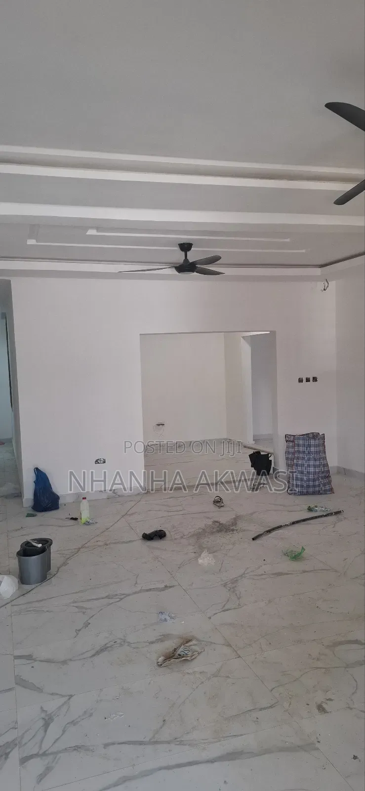 2bdrm Apartment in Klagon, Tema Metropolitan for rent