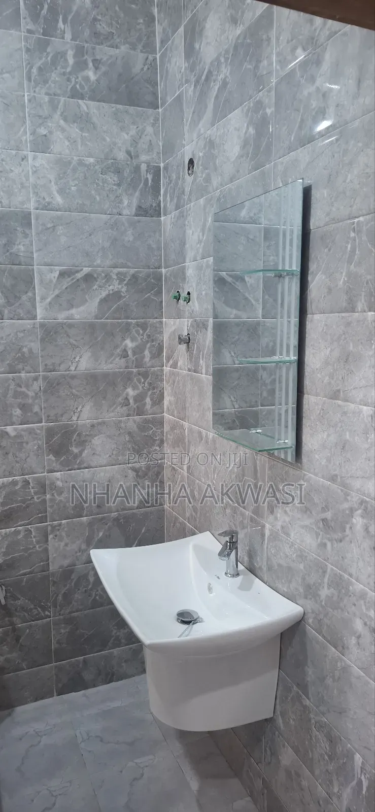 2bdrm Apartment in Klagon, Tema Metropolitan for rent