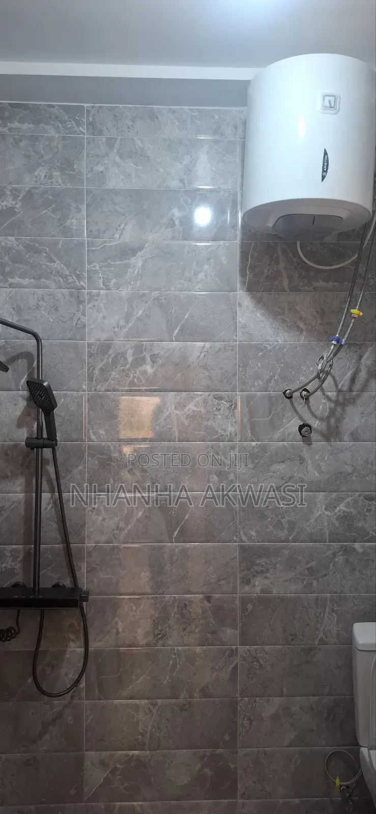 2bdrm Apartment in Klagon, Tema Metropolitan for rent