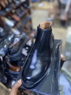 Men’S Black Chelsea Boots – Strong Stylish