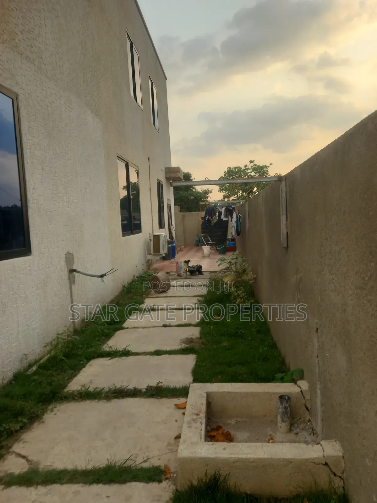 Furnished 4bdrm House in Kenyasi Adesina, Kwabre for sale