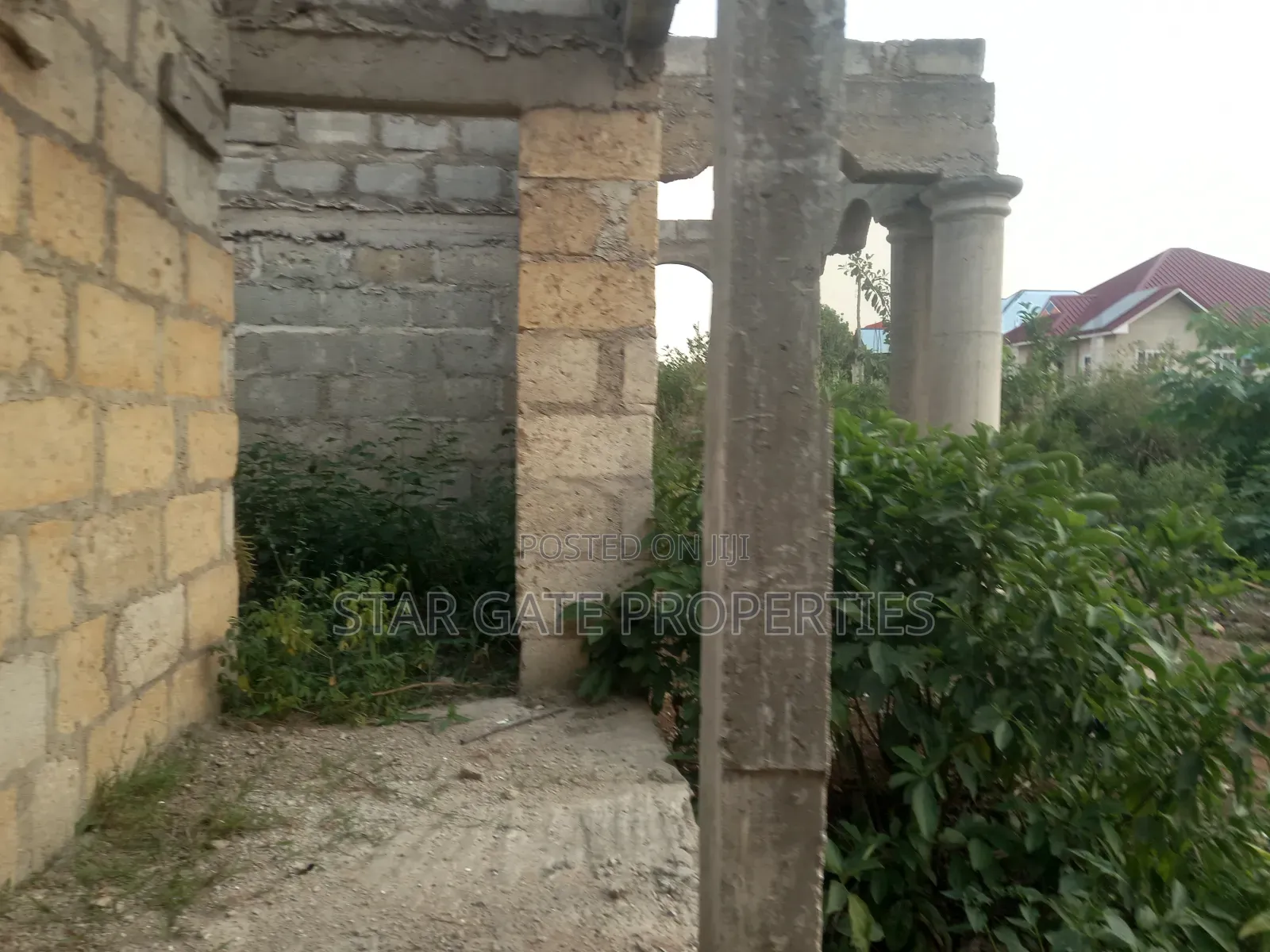 4 Bedrooms House for Sale at Kenyasi Adesina