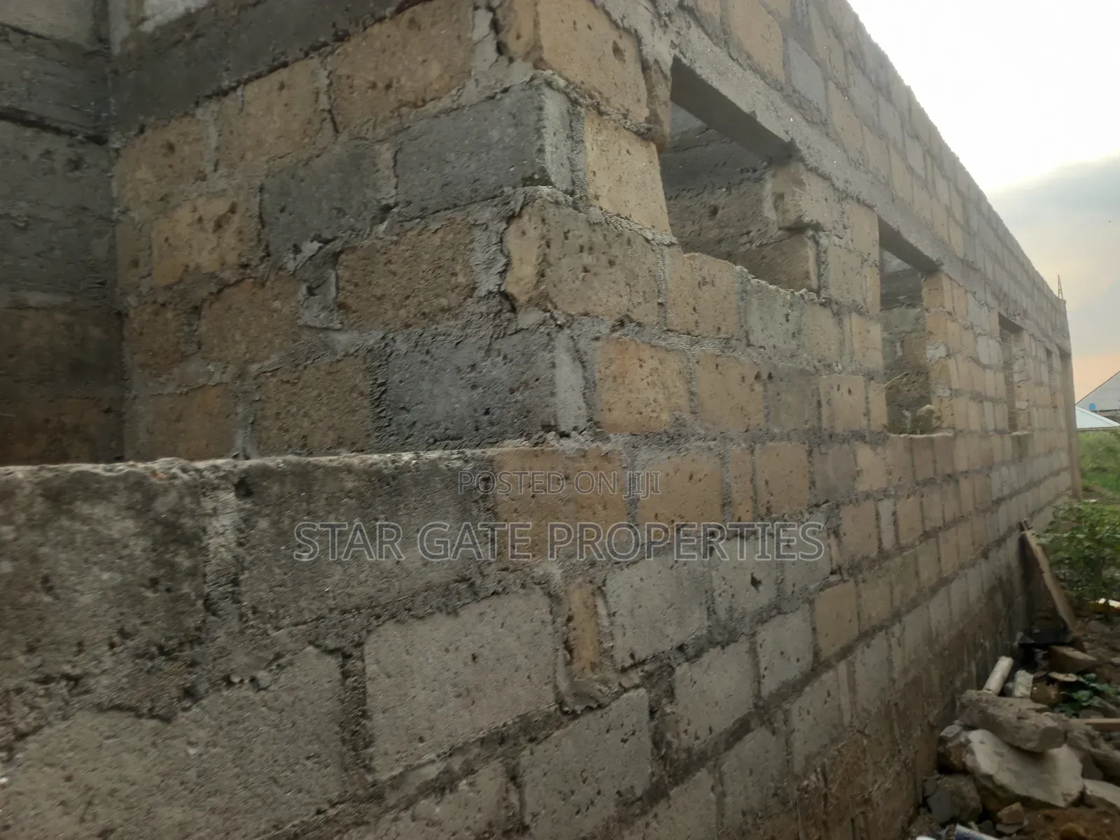 4 Bedrooms House for Sale at Kenyasi Adesina
