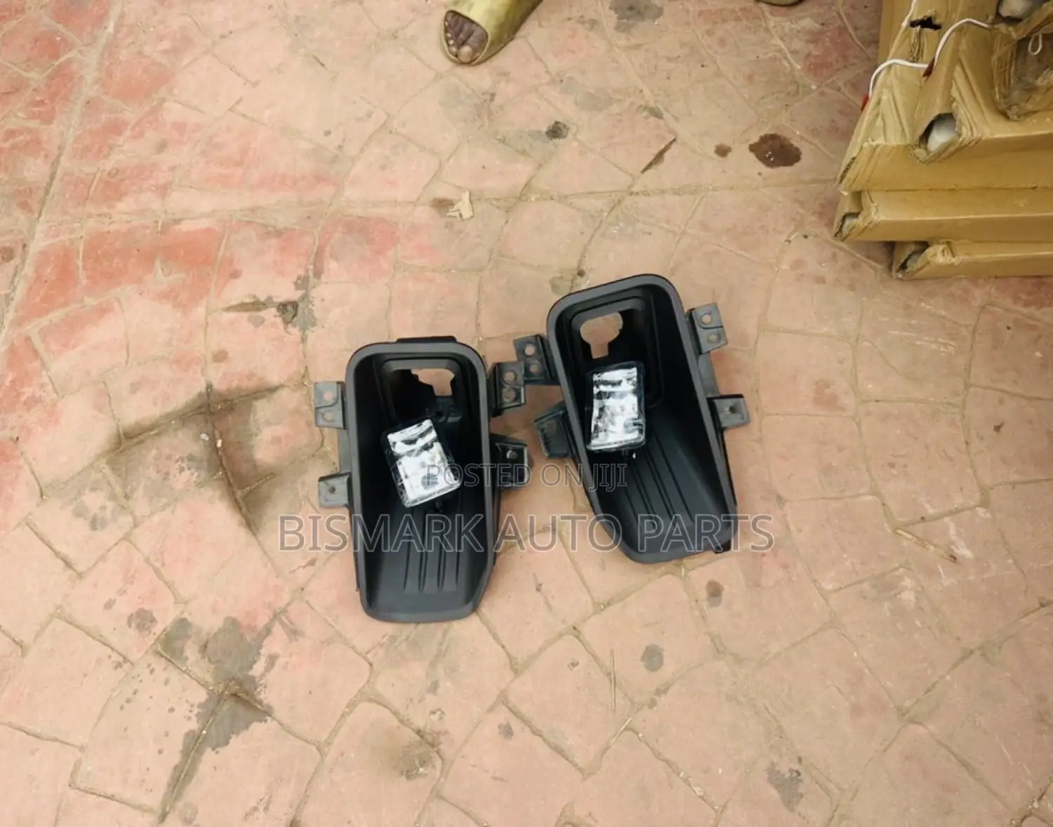 Ford F-150 2018-2019-2020-2021 Foglight and Cover Set
