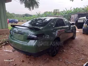 Toyota Camry 2010 Green