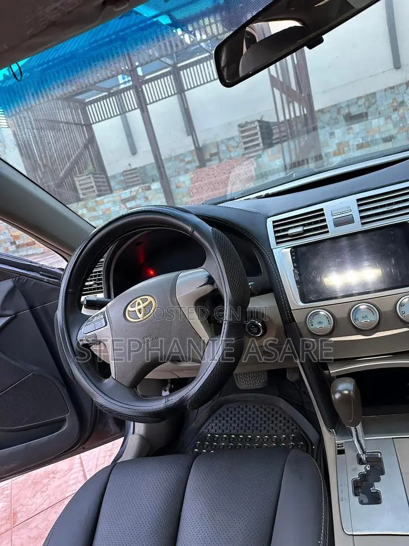 Toyota Camry 2010 Green