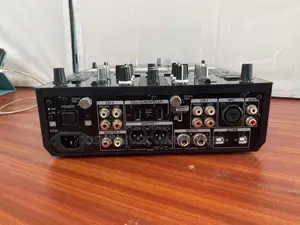 Pioneer DJM S7 Mixer W Dust Cover