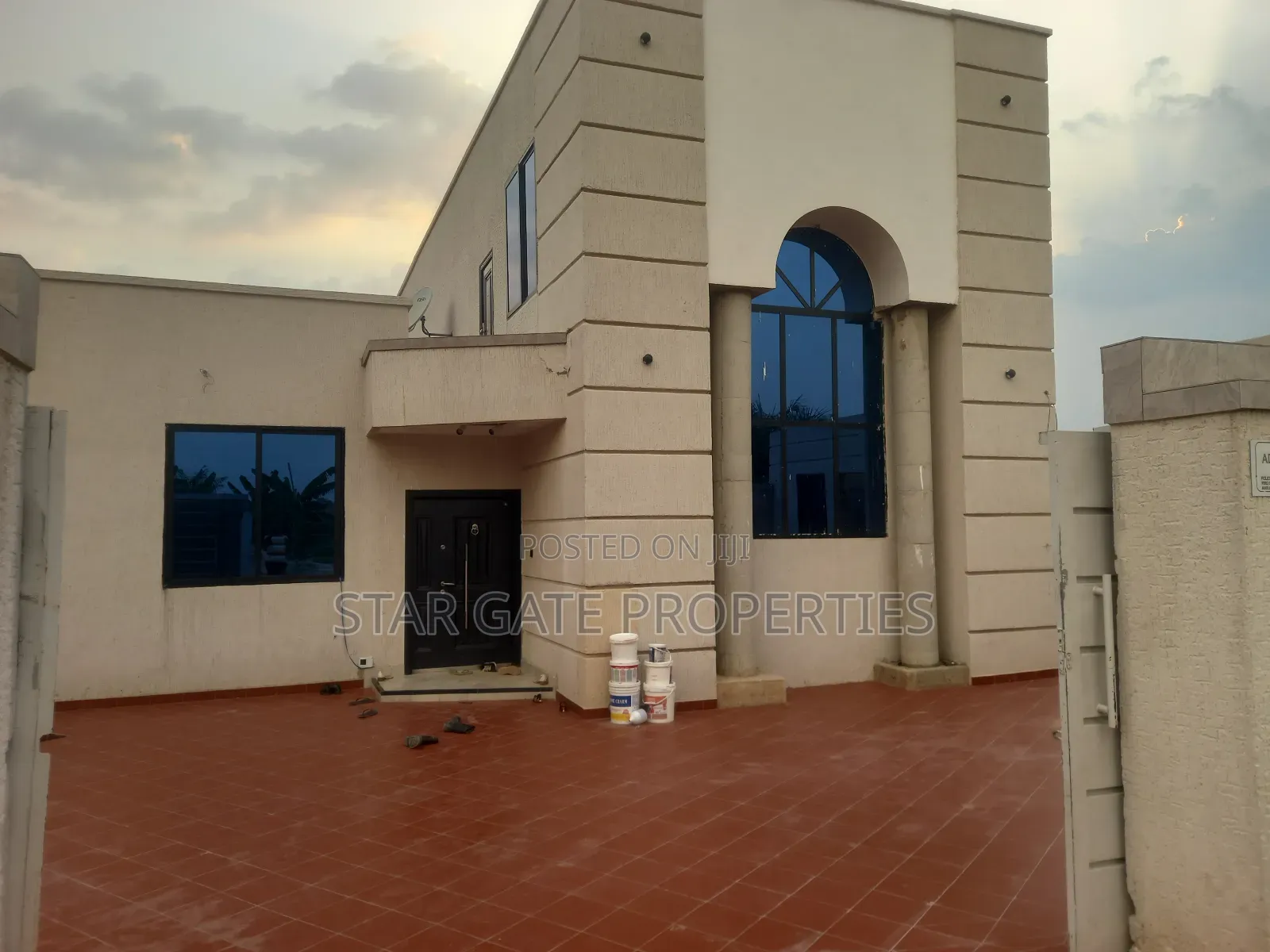 4bdrm House in Kwabre Adesina, Kumasi Metropolitan for sale