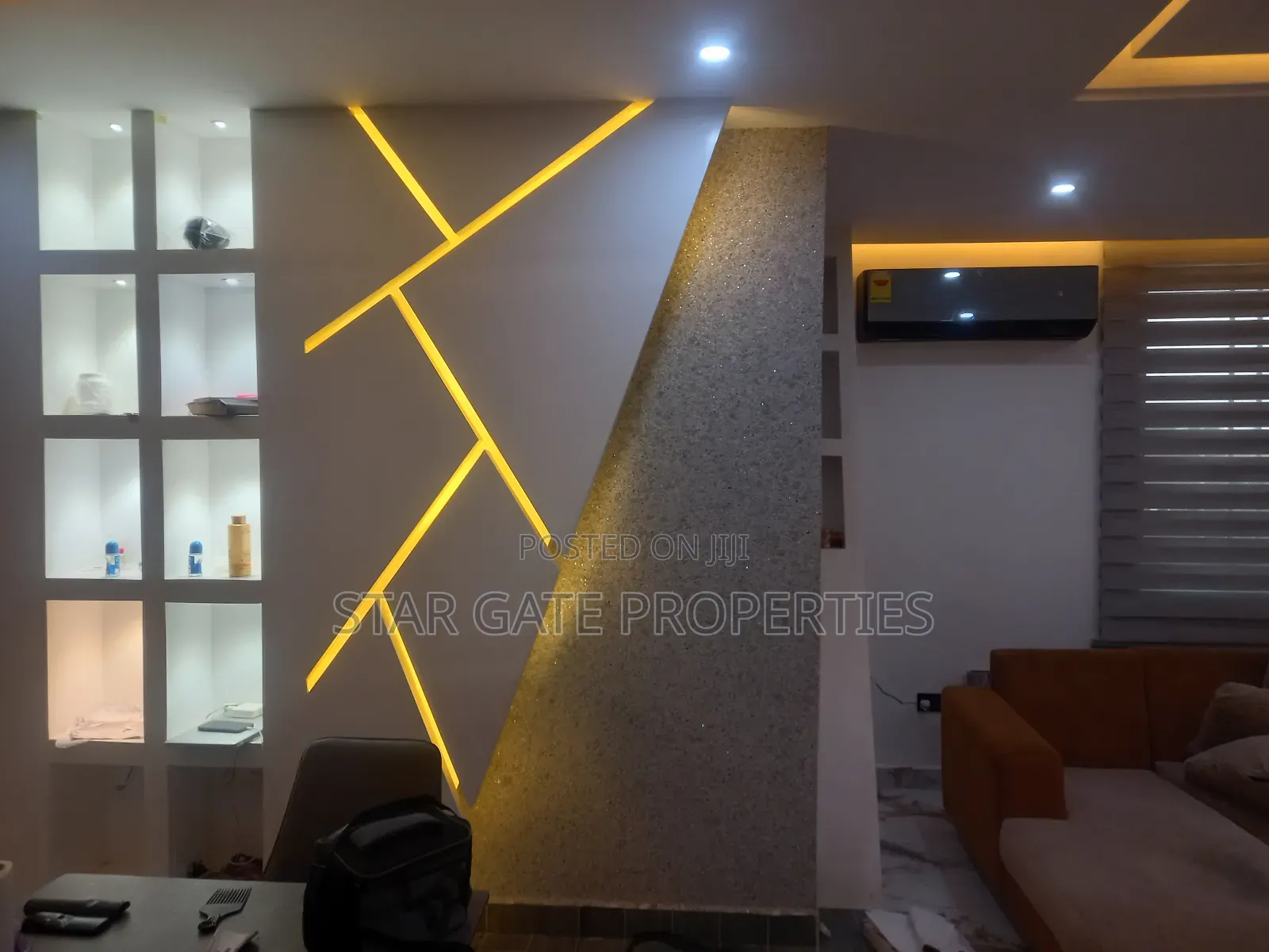 4bdrm House in Kwabre Adesina, Kumasi Metropolitan for sale