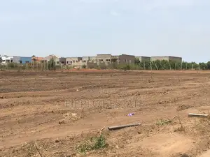 Build Your Dream Home in Tema Community 25– Beverly Hills