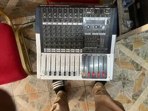 Yamaha Kv80 Powered Mixer 8 Channel