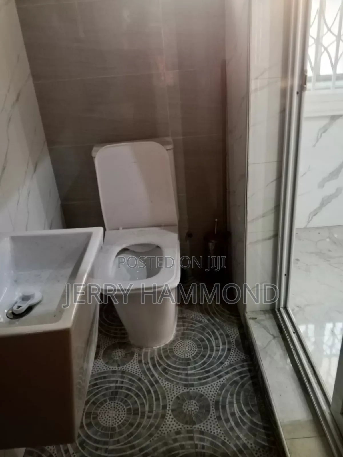 1bdrm Apartment in Teshie Lekman, New Town for rent