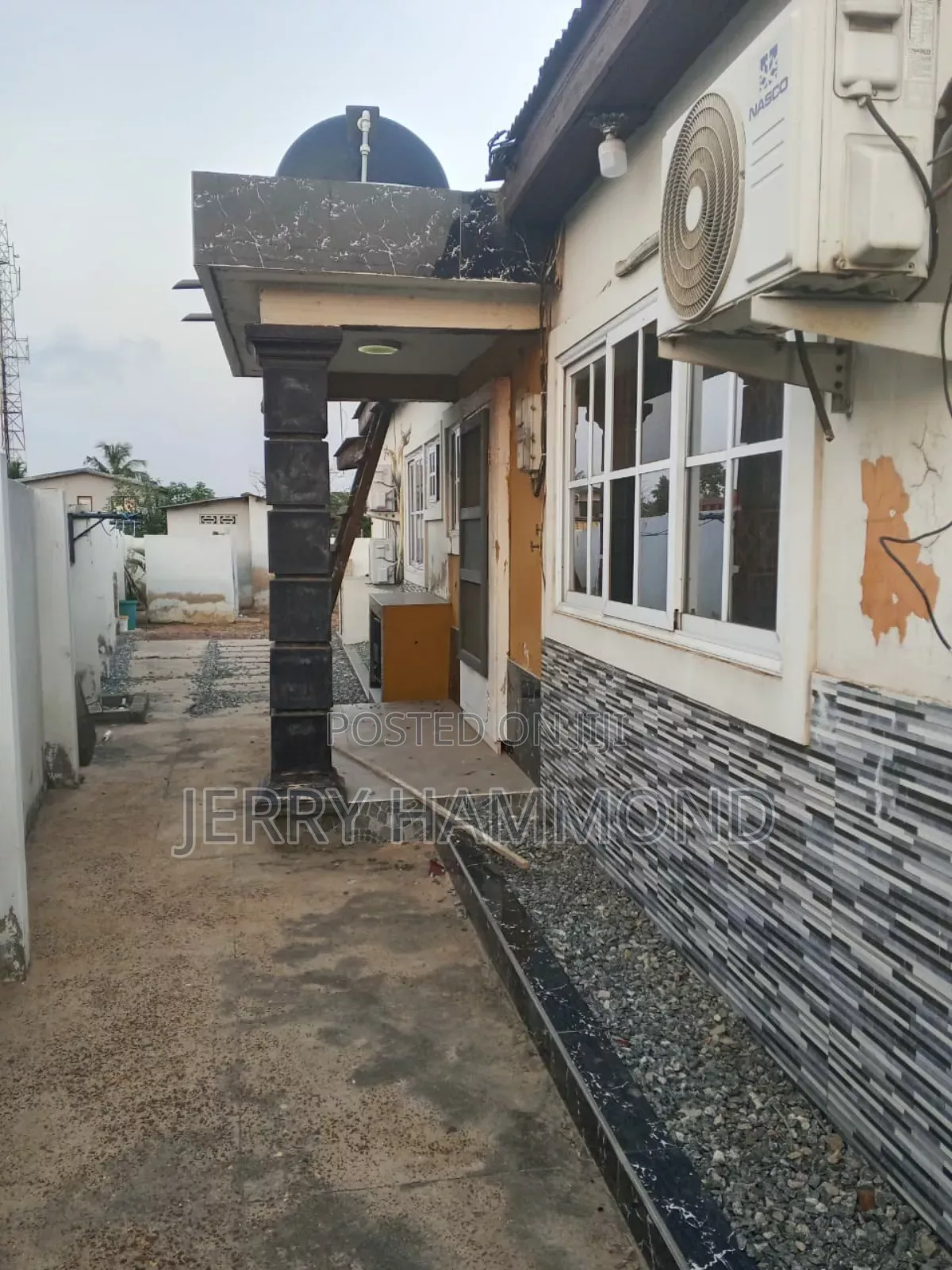 1bdrm Apartment in Teshie Lekman, New Town for rent
