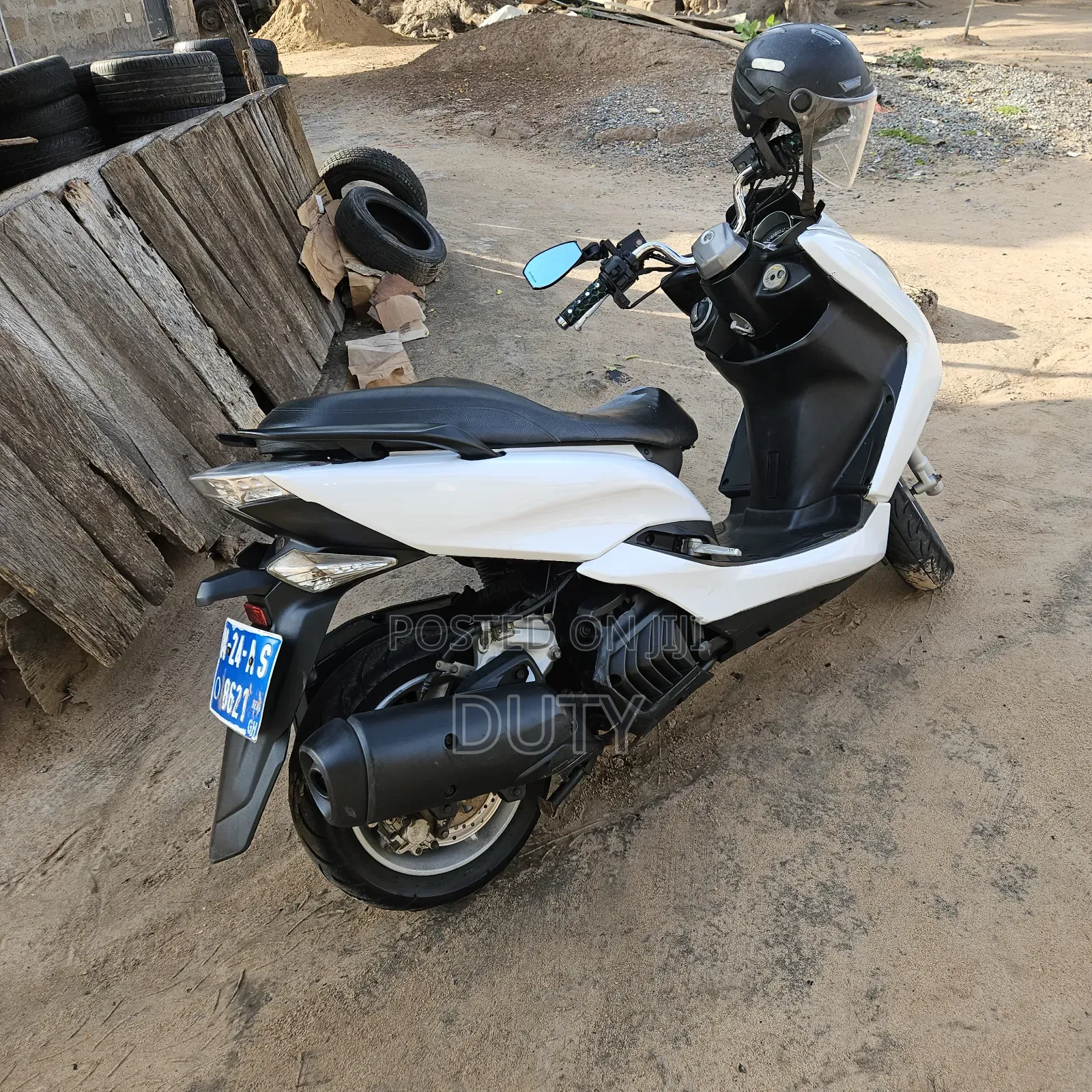 Yamaha Majesty 2017 White