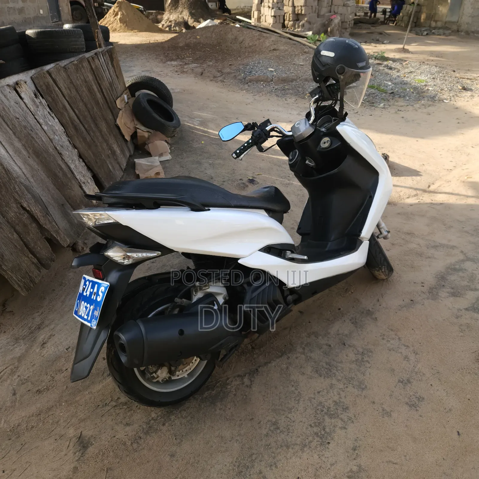Yamaha Majesty 2017 White