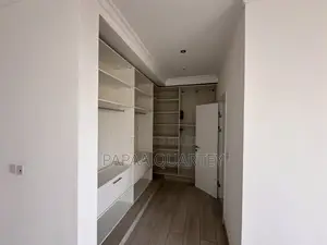 4bdrm Townhouse/Terrace in Cantonments for sale