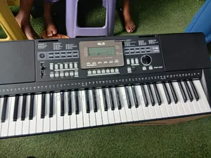 GLS PSR 500 Professional Keyboard