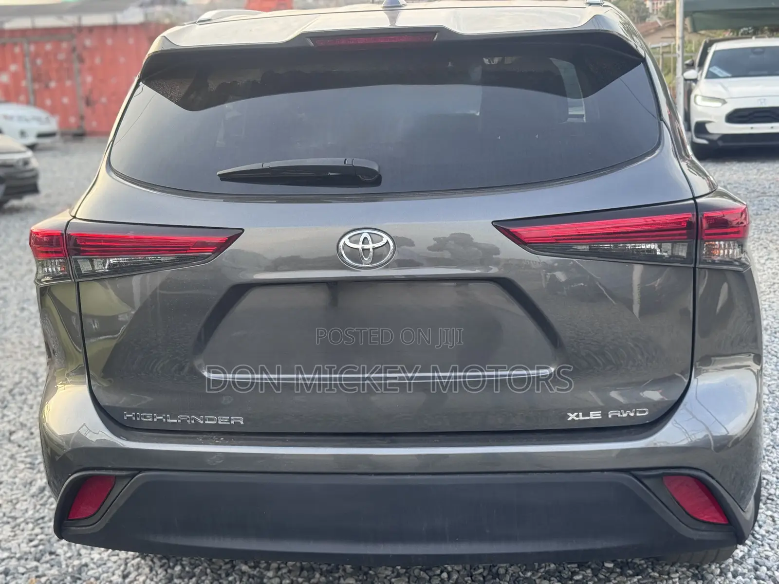 Toyota Highlander XLE 2022 Gray