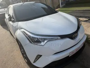 Toyota C-HR Limited FWD 2019 White