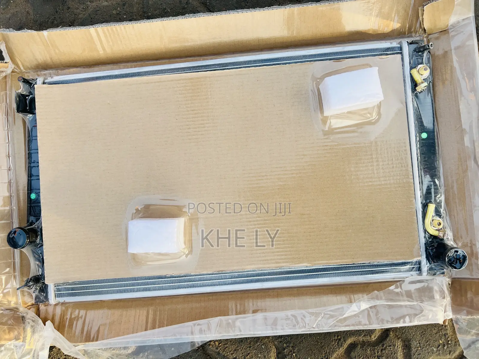 Rav4 2007-18 Radiator Tank