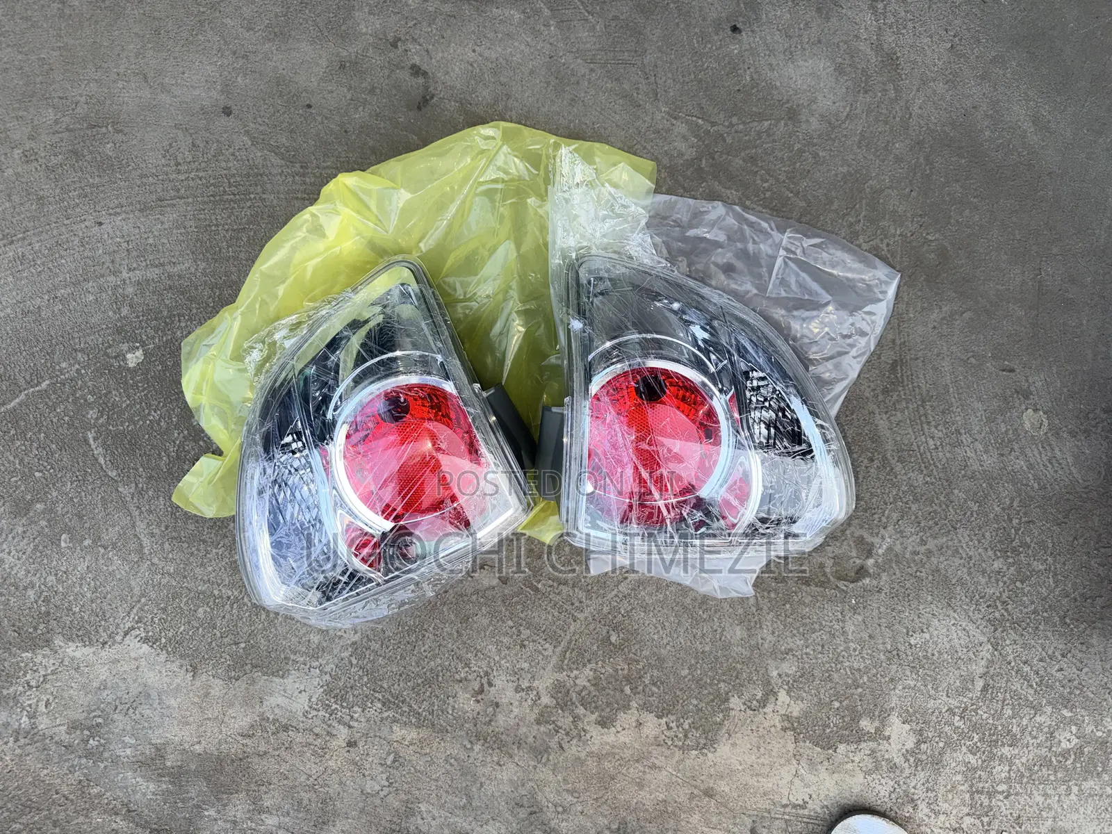 Toyota Fortuner 2011/2012/2013 Tail Lights