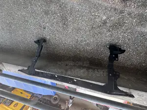 Hyundai Elantra 2021-2024 Front Support Available