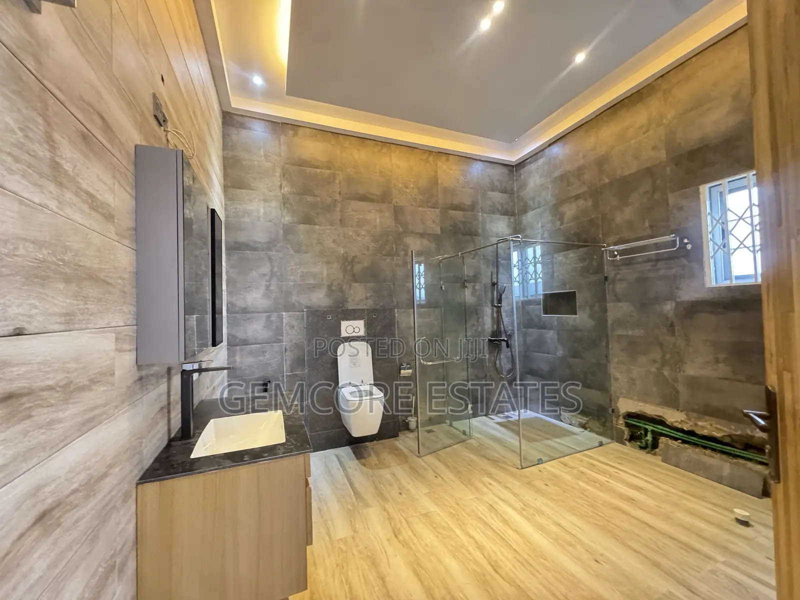 7bdrm House in East Legon Hills, Ashaley Botwe for rent