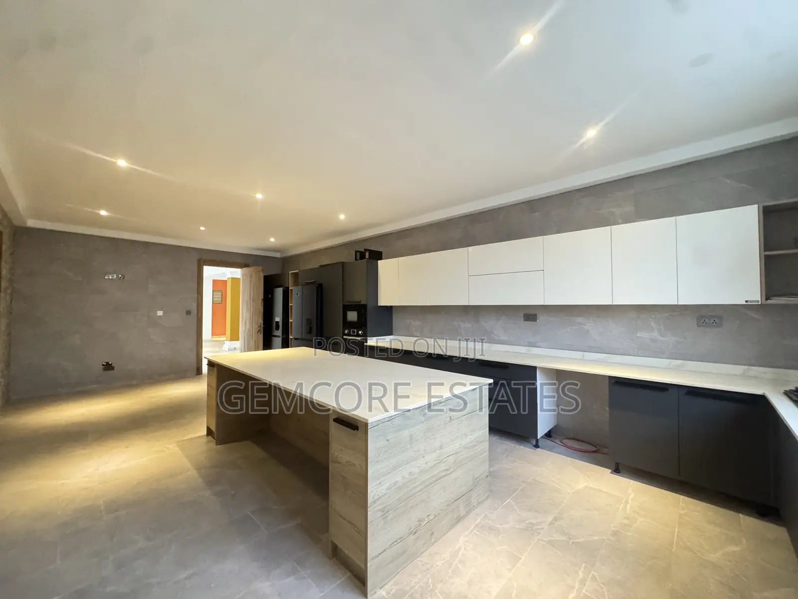7bdrm House in East Legon Hills, Ashaley Botwe for rent