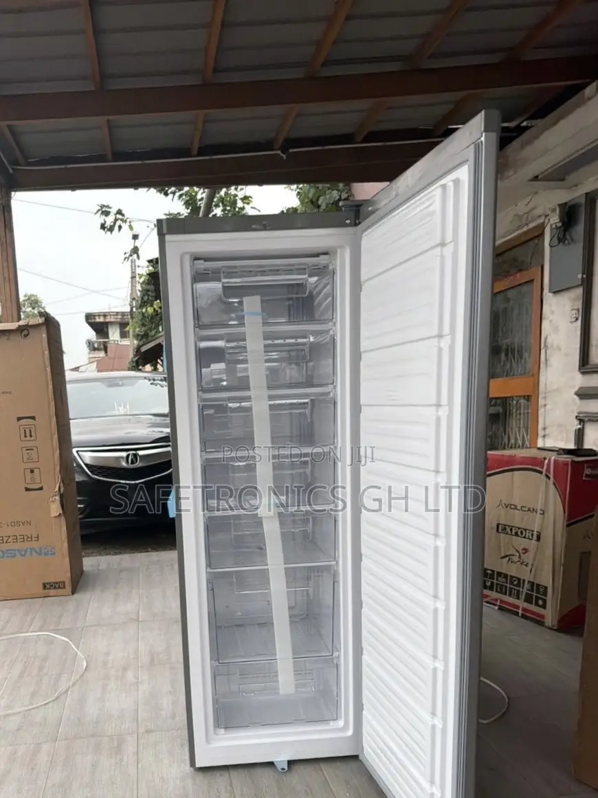 Design Sleek Singledoor 260 Liters Nasd1-33 Standing Freezer
