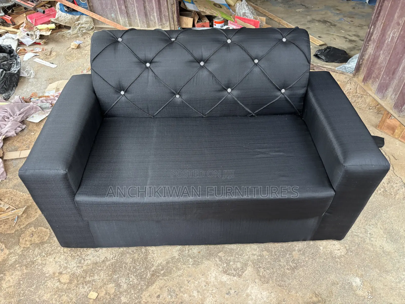 2 in 1 Utv Sofa ( Cash on Delivery)