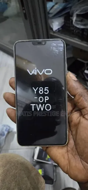 Vivo Y66i 32 GB Silver