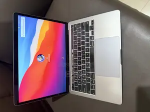 Laptop Apple MacBook Pro 2020 16GB Intel Core i7 SSD 512GB