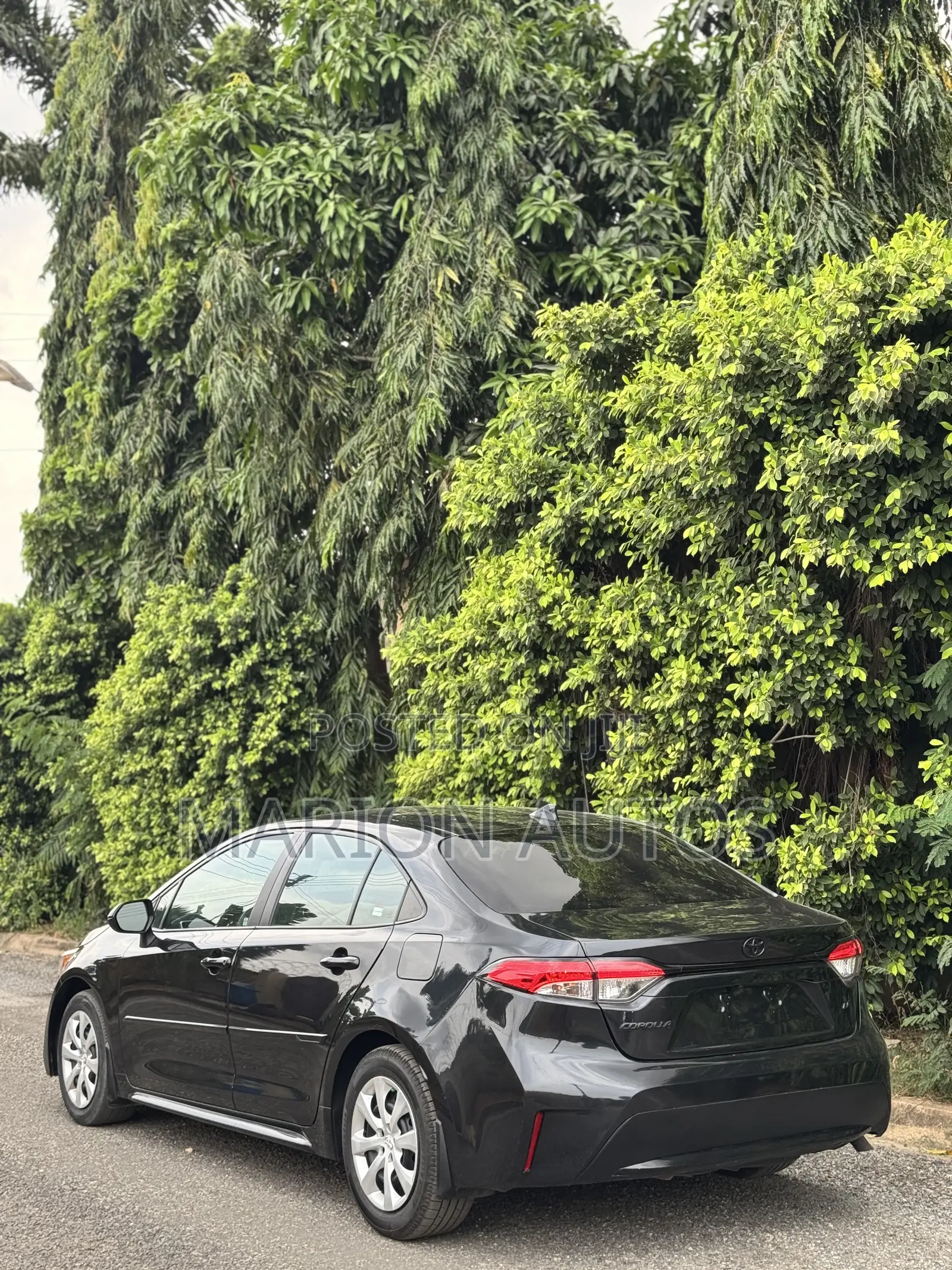 Toyota Corolla LE 2022 Black