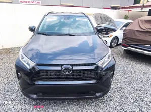 Toyota RAV4 XLE 2022 Black