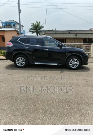 Nissan Rogue SV AWD 2016 Black