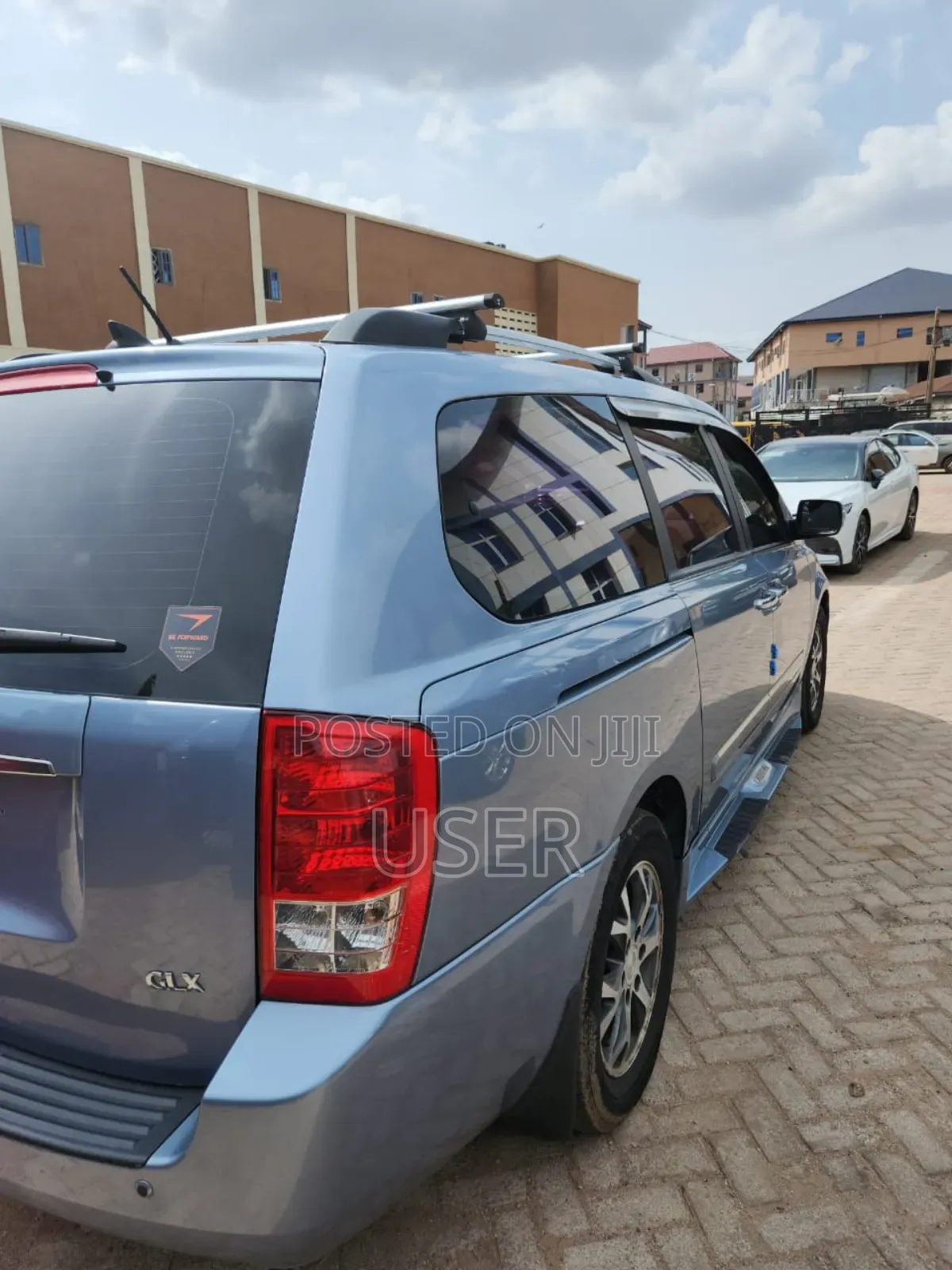 Kia Carnival 2013 Blue