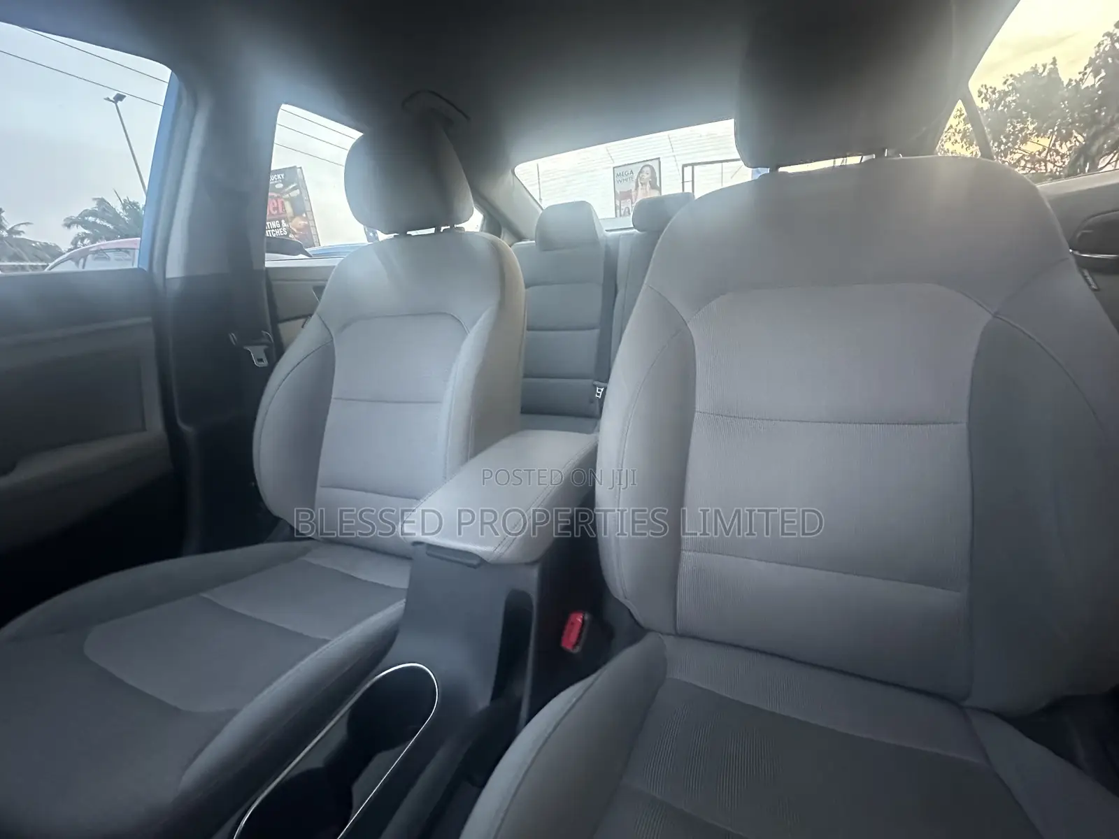 Hyundai Elantra ECO Sedan FWD (1.4L 4cyl 7A) 2017 Blue