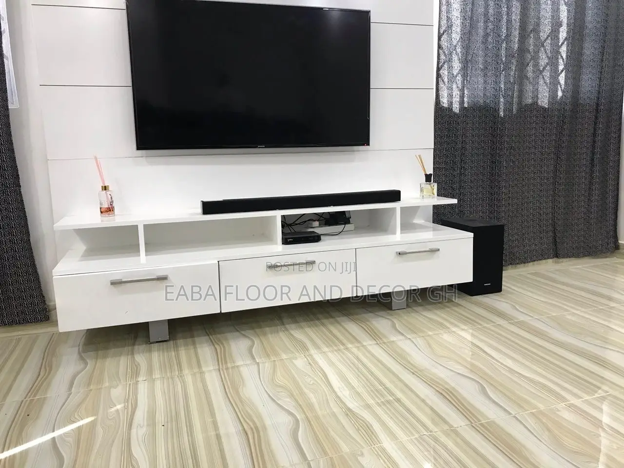 Unique Tv Unit.