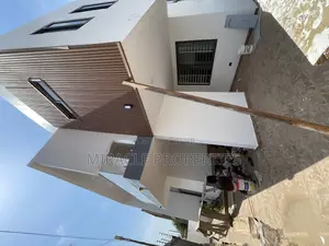 3bdrm Apartment in Miracle Properties, Commandos for sale
