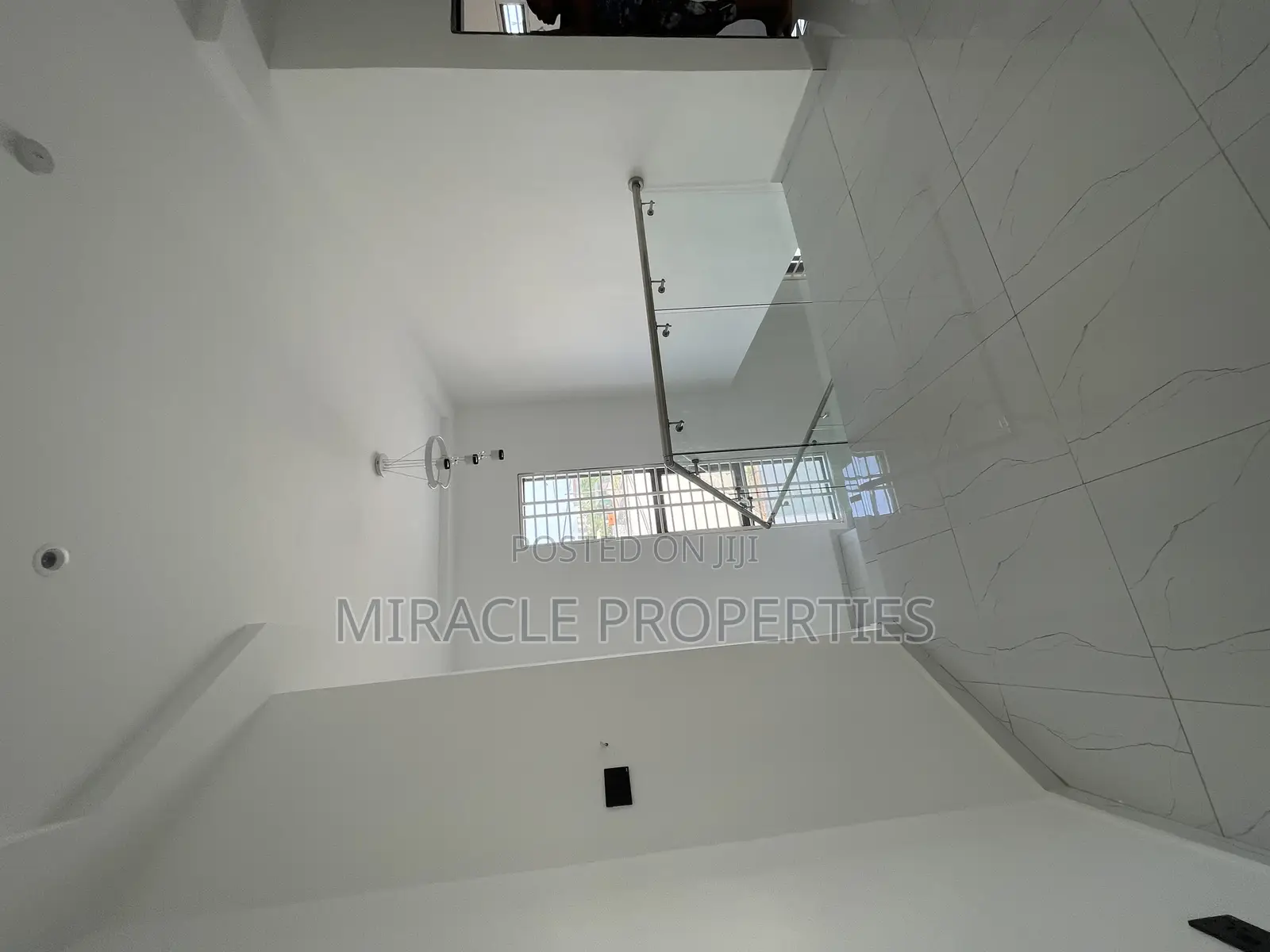 3bdrm Apartment in Miracle Properties, Commandos for sale