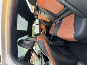 Mercedes-Benz C300 2023 White
