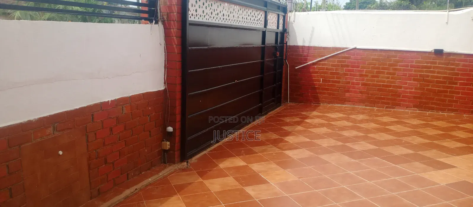 4bdrm Duplex in Cfc Estate for rent