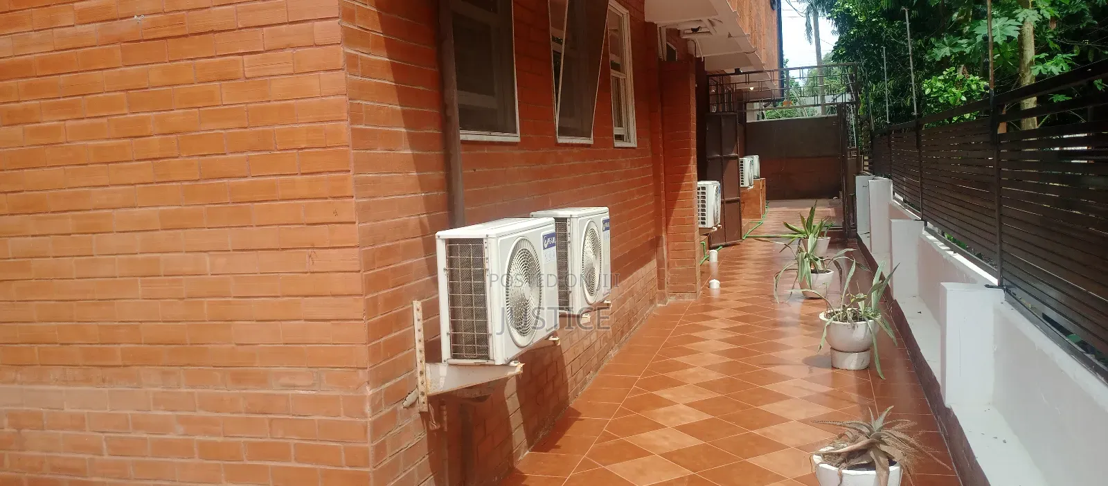 4bdrm Duplex in Cfc Estate for rent