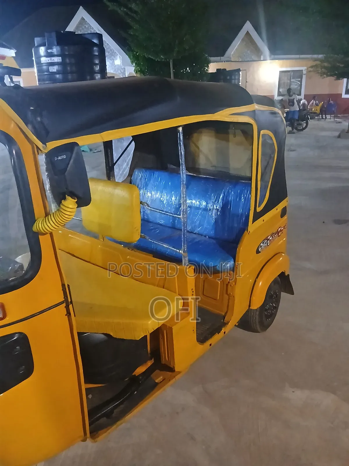 Bajaj RE 2021 Yellow